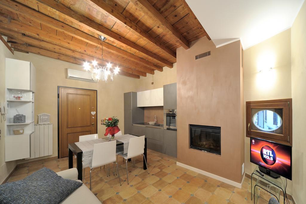 Antico Palazzo Signorile Apartment Salo Exterior photo